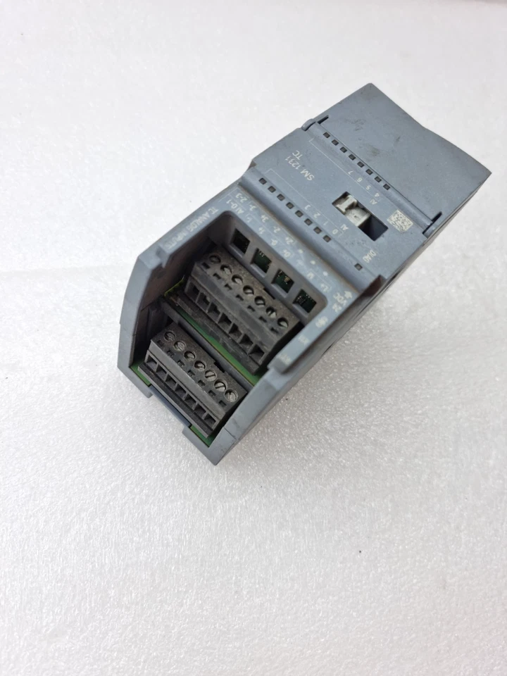 Siemens SIMATIC S7-1200 SM 1231 TC 6ES7 231-5QF32-0XB0 Thermocouple Input Module